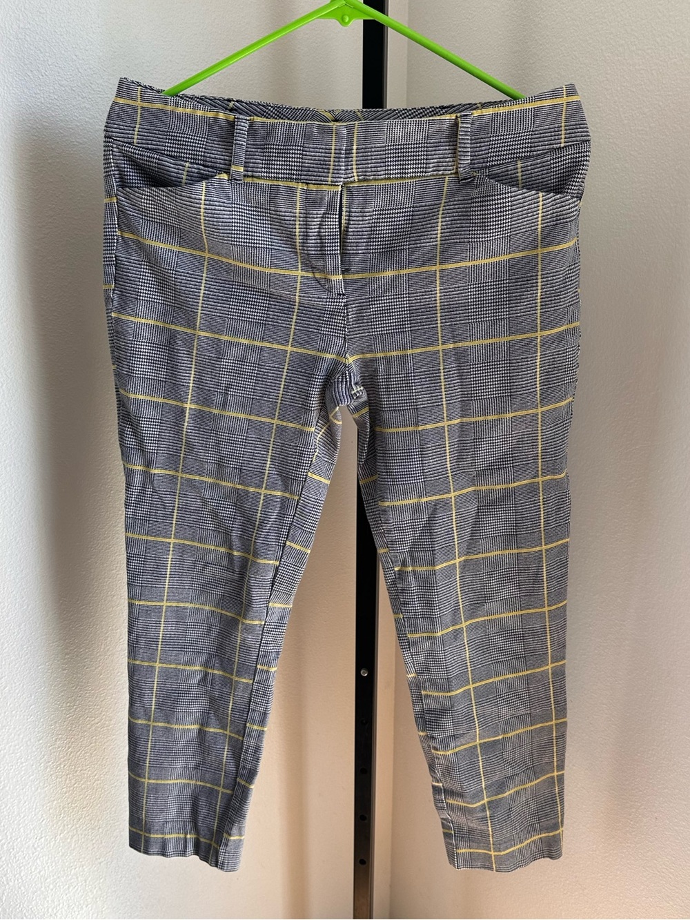 New York and company size 6 stretch pants